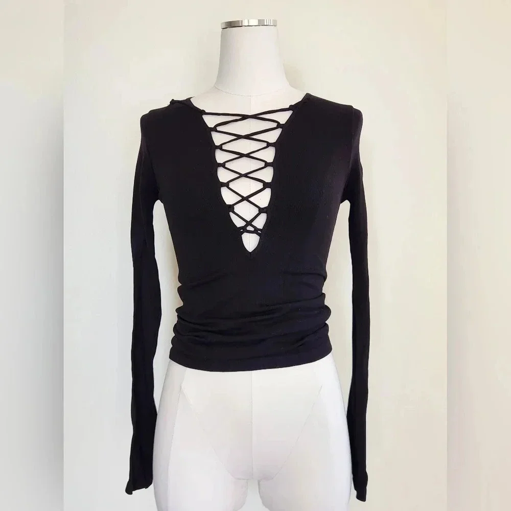 Bundle! || FREE PEOPLE INTIMATELY || seamless, lace up top, bra bundle, NWOT